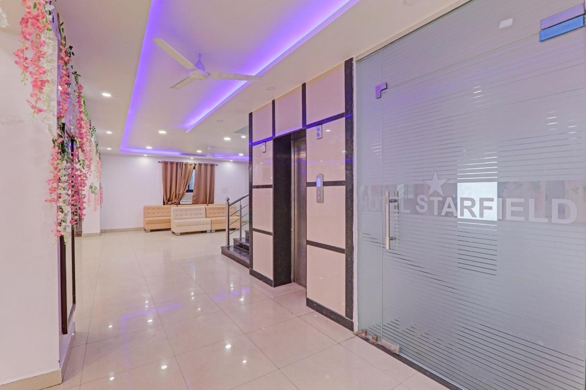 Collection O Starfield Hotell Lucknow Exteriör bild