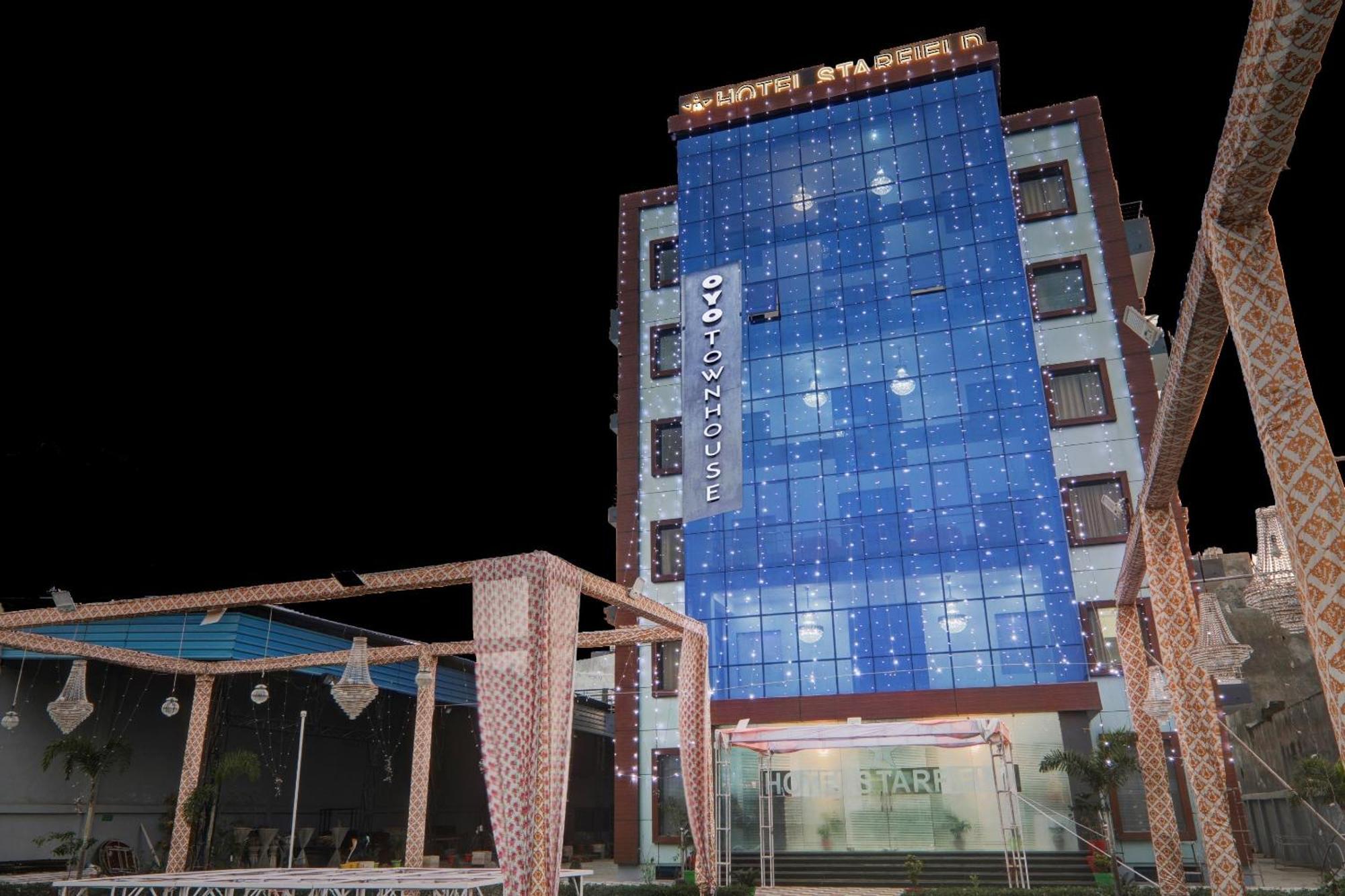 Collection O Starfield Hotell Lucknow Exteriör bild